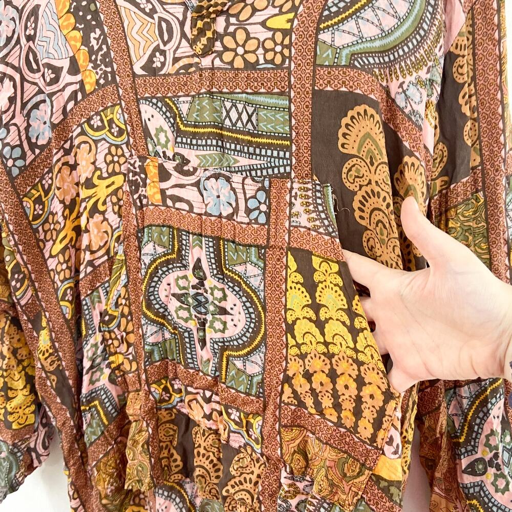 Earthbound Bohemian Printed Longsleeve Blouse size Medium V Neck Hooded - Picture 3 of 6
